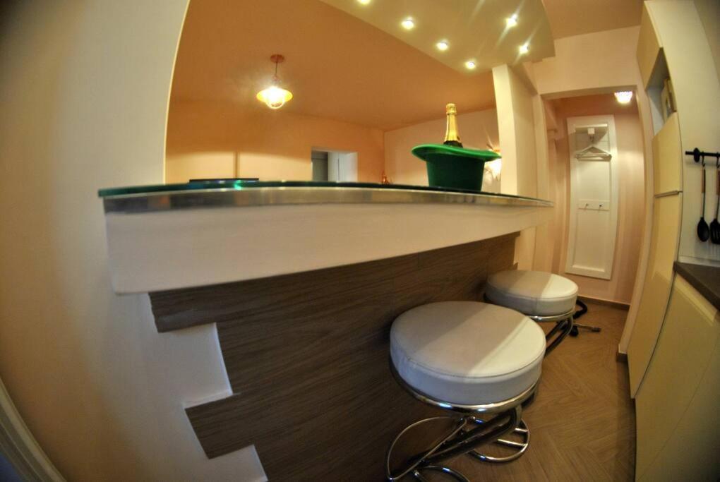 Modern & Central Apartment In North Of Bukarest Exterior foto