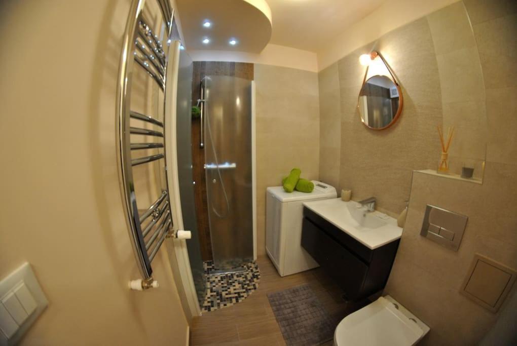 Modern & Central Apartment In North Of Bukarest Exterior foto